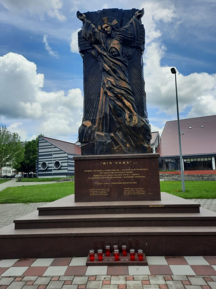 WhatsApp_Image_2023_06_09_at_13_.13.jpeg WhatsApp_Image_2023_06_09_at_13_.13.jpeg