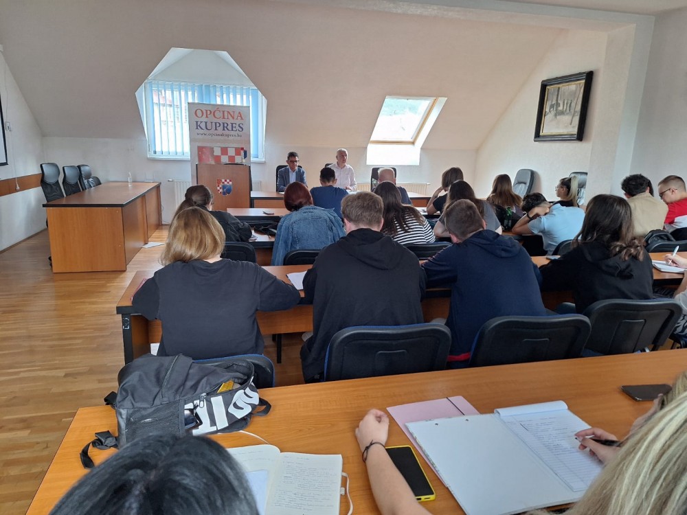 WhatsApp_Slika_2024_05_23_u_11_2.50_ea6258bf.jpg WhatsApp_Slika_2024_05_23_u_11_2.50_ea6258bf.jpg