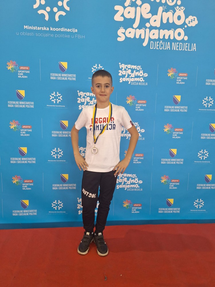 WhatsApp_Slika_2025_10_23_u_09_5.38_9ce0edd7.jpg WhatsApp_Slika_2025_10_23_u_09_5.38_9ce0edd7.jpg