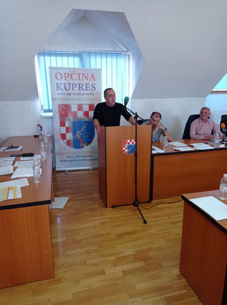 WhatsApp_Slika_2024_10_21_u_20_1.56_96f880c2.jpg WhatsApp_Slika_2024_10_21_u_20_1.56_96f880c2.jpg